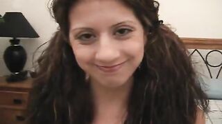 Ravishing RedHead Chick Gives Mindblowing BJ 