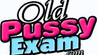 Aged Mom Gets Kinky Vagina Examination