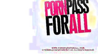 Bootyful Babe Fingers Butt & Cooter Outdoors