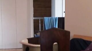 Amazing Chick Displays Fine 