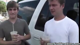 Sexy twinks tug and suck