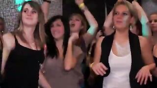 Real cfnm amateur gets it doggysyle