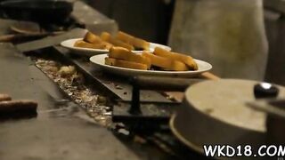 Fellow cums on sexy gal