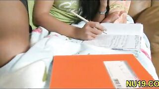 Babe gal kisses lips