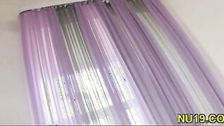 Gal gets her holes pumped