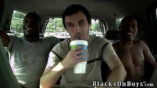 Check muscley black gays getting sucked off