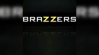 Gorgeous Brunette Babe Sucks & Hammers Juicy Pole