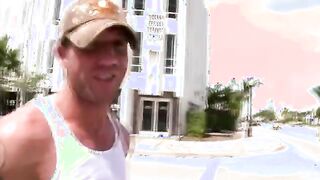 Amateur muscley public gay