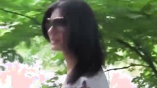 Babe fucks in the park for a cash deal