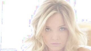 blonde stripping her luxury vagina