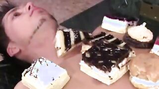 Dirty girls cant to use their hands on the their nude table