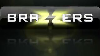 Jessie Andrews Loves Huge Cock