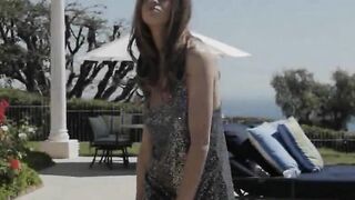 Provacative girl does private self-pleasuring session