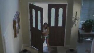 Alluring brunette girl rams hung unit in mouth & bum