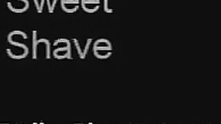 Angela Diva Shaving Pussy