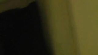 Girl and boyfiend fuck in a bathroom