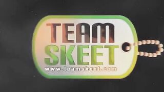 Heather Scarlet sticks dick in mouth & vag