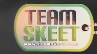 Chick bangs herself using sex toy