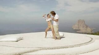 unbelievable art yoga in the sky