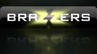 Divine Brunette Hottie Gives Head & Pounds Rod