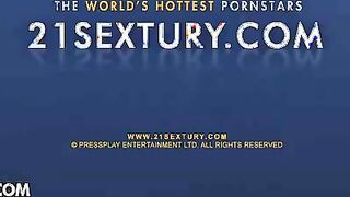 Rebellious Girl Sex in Shower Room