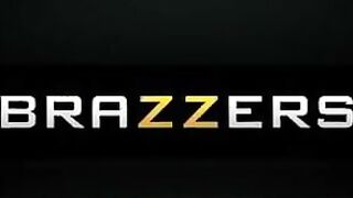 Charlee Chase Loves Oral & Hardcore Sex