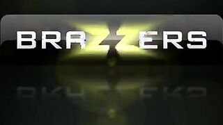 Jasmine Jae & Porsha Sins Play With One Needy Boner