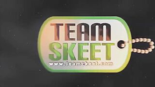 Blonde vixen loves cocksucking & banging