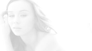 Unbelievably elegant babe Capri teasing