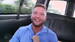 Muscley straight amateur gets sucked off