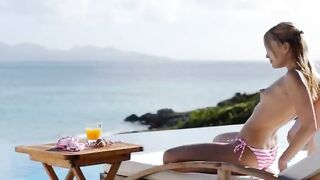 Blonde woman Leila naked in the sun