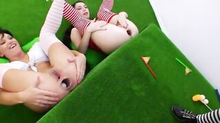 trio of luxury lesbs fucking hard