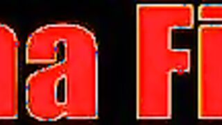 Sexpot screwed by two boners at the same time