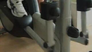 Gym lesbian game with two super