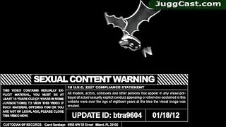 Asian pornstar Reina sucks off