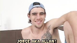 Shocking girlfriend eaten over bed