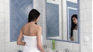 Paula strip snatch in the bath tube