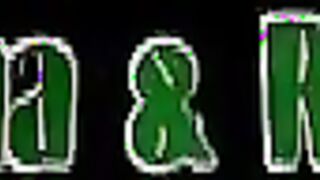 Trashy babes in hardcore threesome