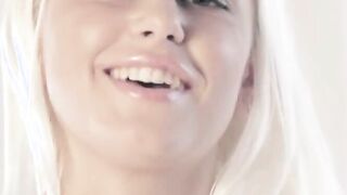 Extreme blonde with unique butt