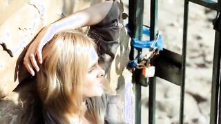 Incredible blondie in shoes fingering