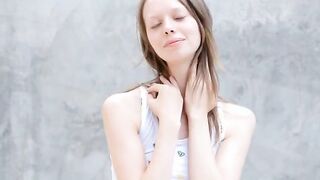 Luxury peening of super rawboned girl