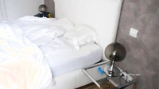 Free Beata teen vibrating her tight anal