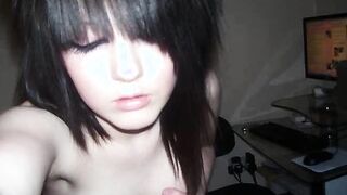 Hot Teen Emo GFs!