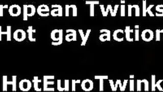 Muscled European twink jerks off in shower