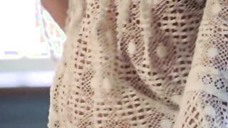 blond lave her solo fingering