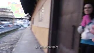 Raucous dogghstyle hammering