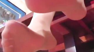 Two nylon fetish babes masturbating