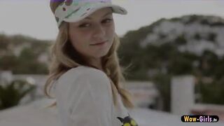 Teen beauties makes out through pussy licking