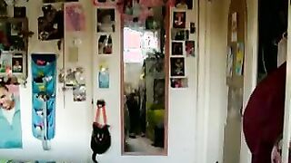 Slutty Cam Girl Dancing