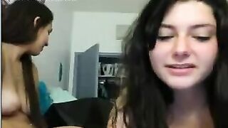 Two Broke Girls Naked